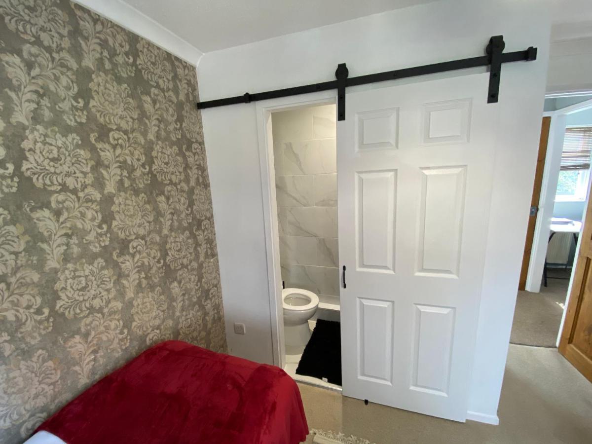 Host & Stay - Cotman Close Milton Keynes Buitenkant foto