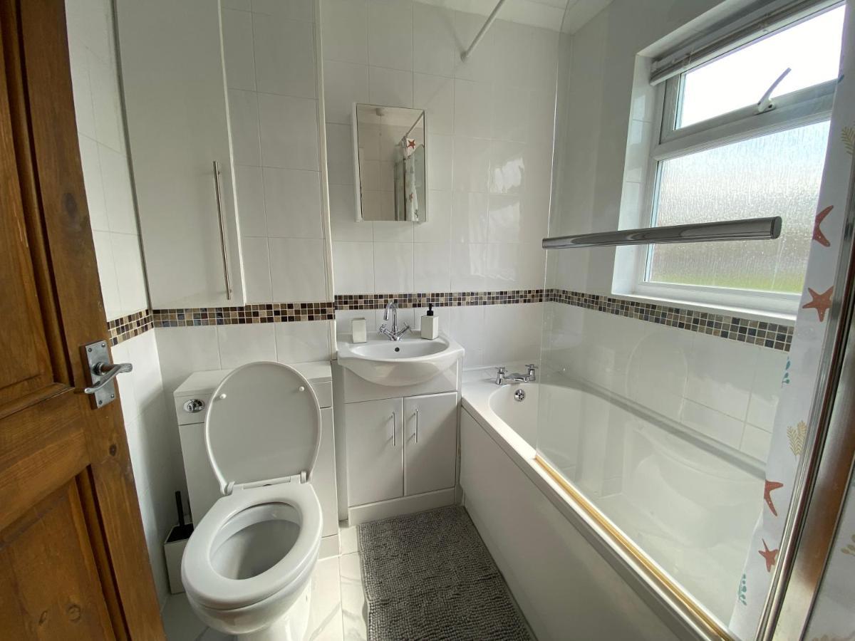 Host & Stay - Cotman Close Milton Keynes Buitenkant foto